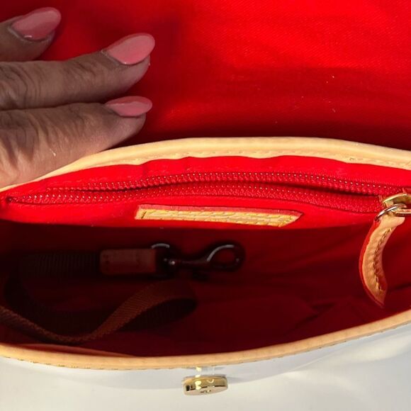 Authentic Dooney & Bourke  - Picture 4 of 9